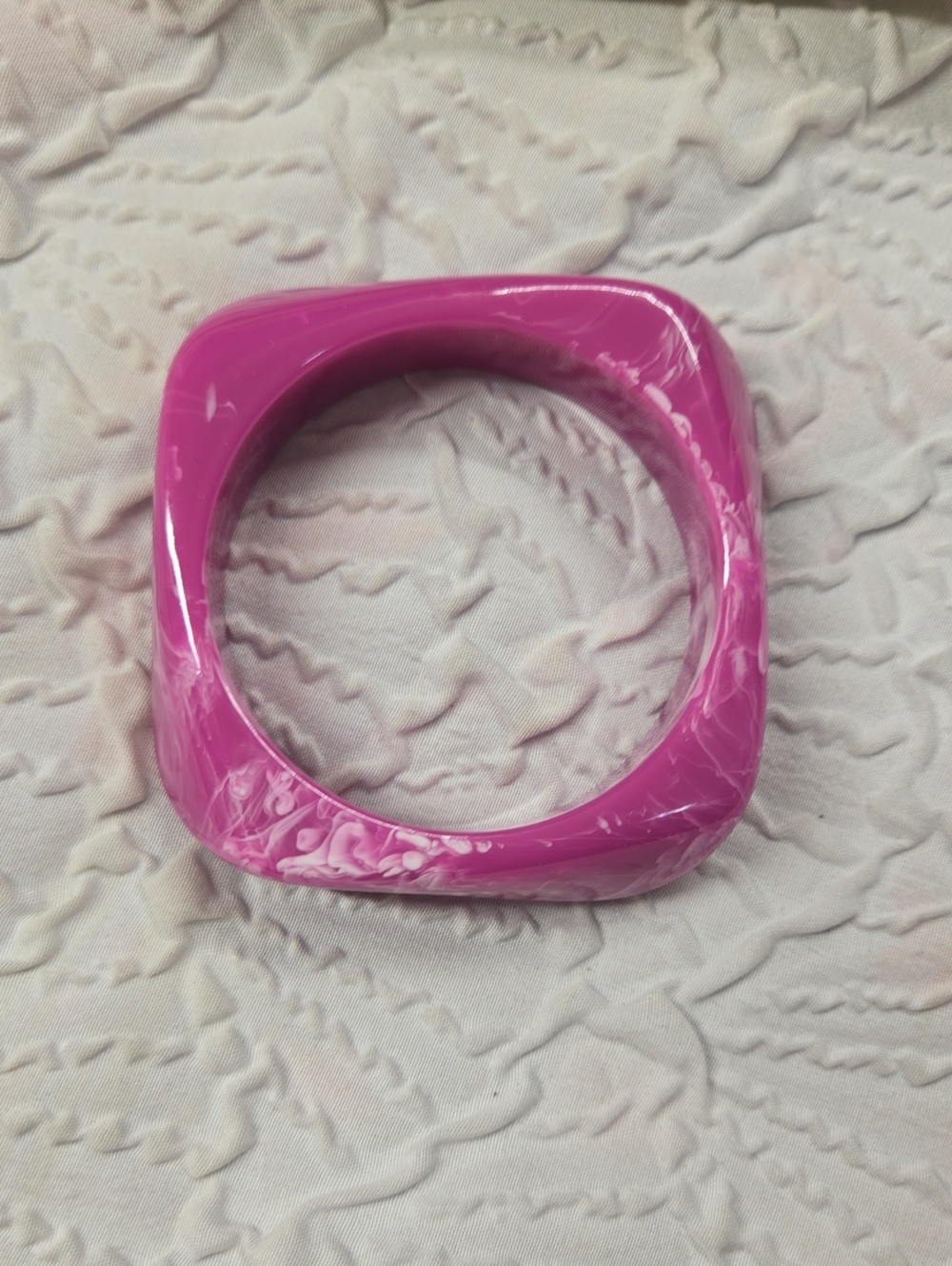 Vibrant Hot Pink Square Acrylic Bracelet - Women's Fashion Bangle